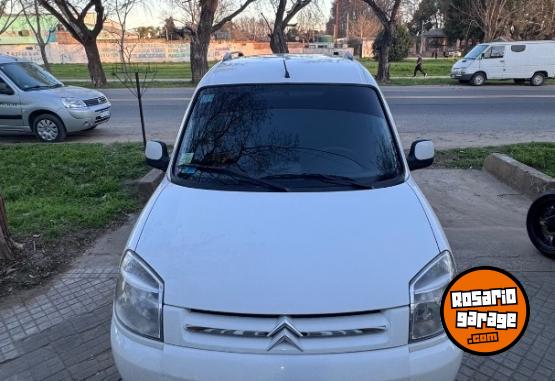 Utilitarios - Citroen BerlingoXTR 2015 Diesel 189000Km - En Venta