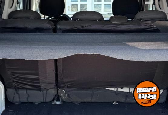 Utilitarios - Citroen BerlingoXTR 2015 Diesel 189000Km - En Venta