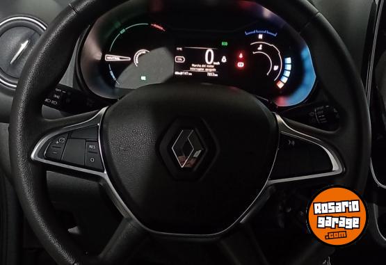Autos - Renault KWID E-TECH 2023 Electrico / Hibrido 7828Km - En Venta
