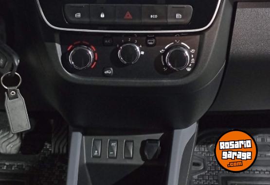 Autos - Renault KWID E-TECH 2023 Electrico / Hibrido 7828Km - En Venta