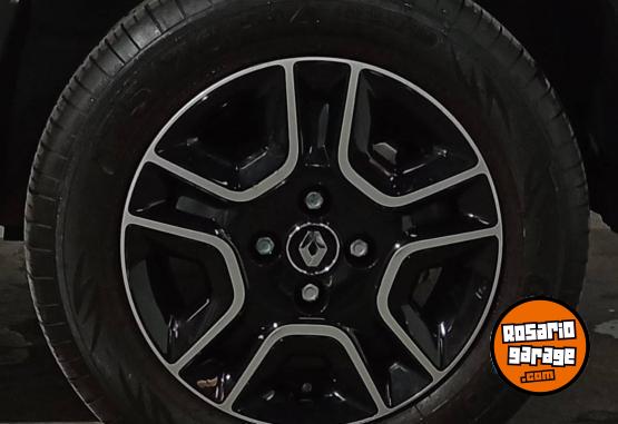 Autos - Renault KWID E-TECH 2023 Electrico / Hibrido 7828Km - En Venta