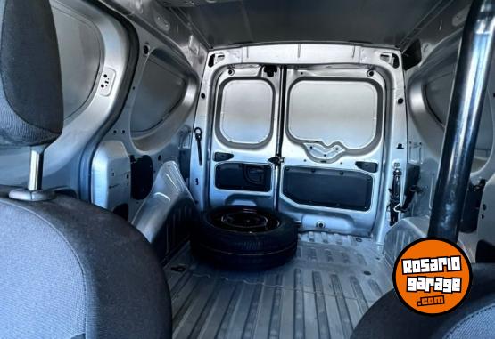 Utilitarios - Renault Kangoo Express Confort 2019 Diesel 90000Km - En Venta