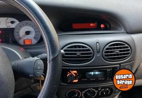 Autos - Renault Scenic 2008 Nafta 168500Km - En Venta