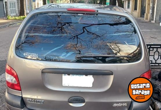 Autos - Renault Scenic 2008 Nafta 168500Km - En Venta