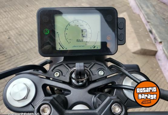 Motos - Benelli Leoncino 2022 Nafta 2500Km - En Venta