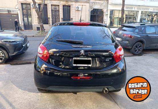 Autos - Peugeot 208 1.6VTI Allure Touch 2015 Nafta 62000Km - En Venta