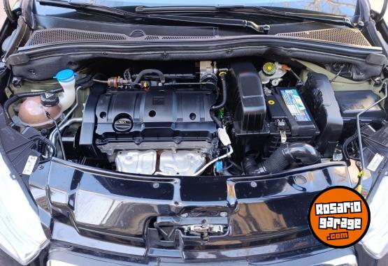 Autos - Peugeot 208 1.6VTI Allure Touch 2015 Nafta 62000Km - En Venta