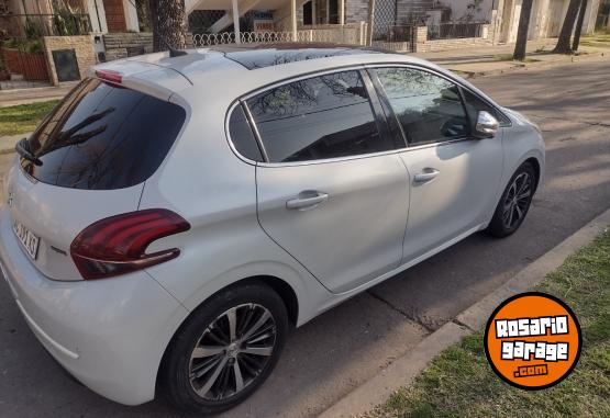 Autos - Peugeot 208 Allure Plus HDI 2018 Diesel 105000Km - En Venta