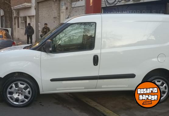 Utilitarios - Fiat fiat doblo furgon 2019 Nafta 111220Km - En Venta