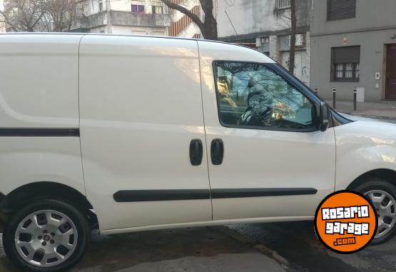 Utilitarios - Fiat fiat doblo furgon 2019 Nafta 111220Km - En Venta