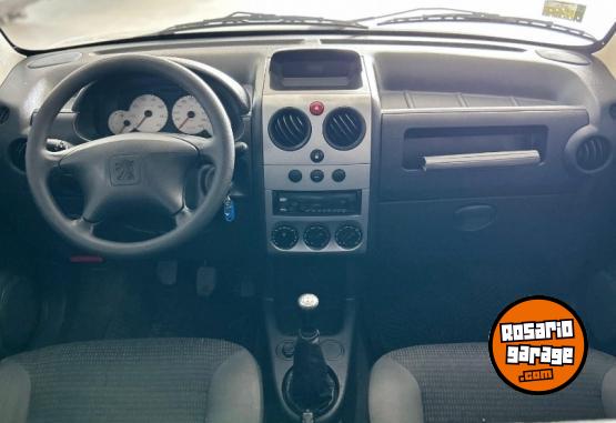 Autos - Peugeot FURGON 1.6 HDI 2014 Nafta 140000Km - En Venta