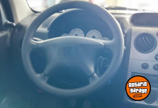 Autos - Peugeot FURGON 1.6 HDI 2014 Nafta 140000Km - En Venta