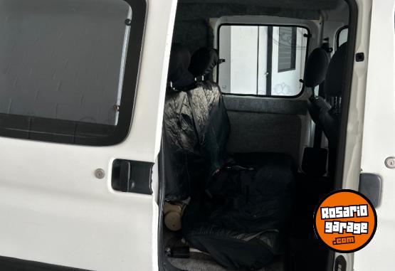 Autos - Peugeot FURGON 1.6 HDI 2014 Nafta 140000Km - En Venta