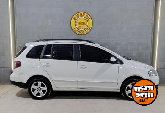 Autos - Volkswagen SURAN HIGHLINE 1.6 2010 Nafta 208000Km - En Venta