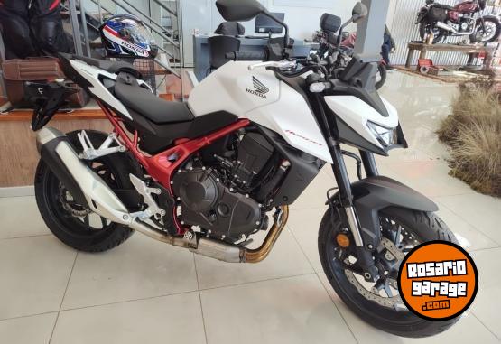 Motos - Honda CB750 HORNET 2025 Nafta 0Km - En Venta