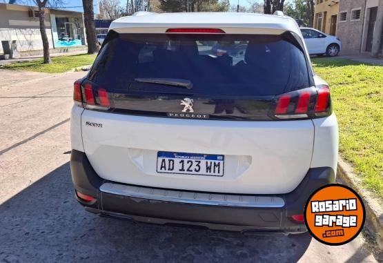 Autos - Peugeot 5008 2018 Diesel 106000Km - En Venta