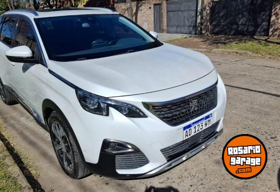 Autos - Peugeot 5008 2018 Diesel 106000Km - En Venta