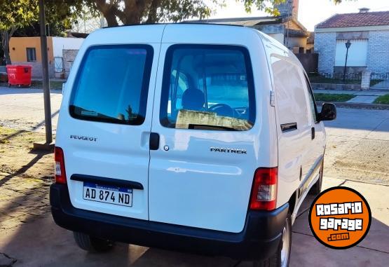 Utilitarios - Peugeot PARTNER 2019 Diesel 100000Km - En Venta