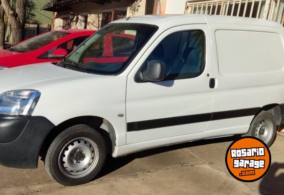 Utilitarios - Peugeot PARTNER 2019 Diesel 100000Km - En Venta