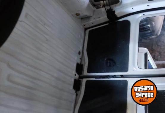 Utilitarios - Peugeot PARTNER 2019 Diesel 100000Km - En Venta