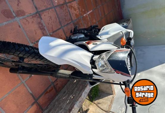 Motos - Yamaha Xtz lander cc250 2009 Nafta 53000Km - En Venta