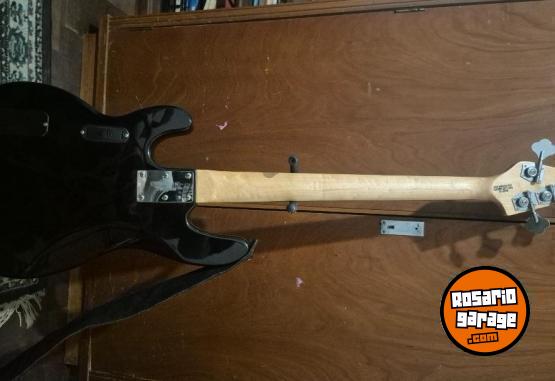 Instrumentos Musicales - Music man sting ray, ernie ball.(replica) - En Venta