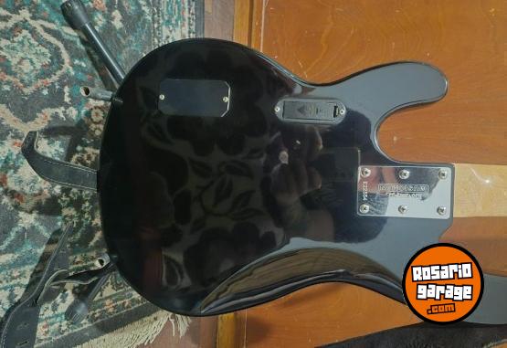 Instrumentos Musicales - Music man sting ray, ernie ball.(replica) - En Venta