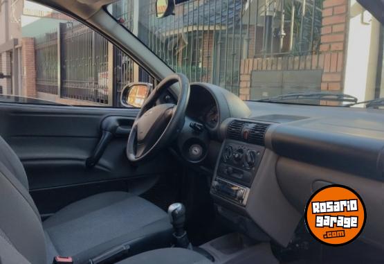 Autos - Chevrolet CORSA CLASIC 2016 Nafta 68000Km - En Venta