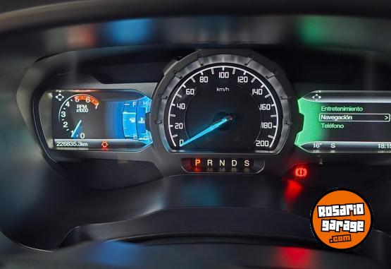 Camionetas - Ford RANGER 3.2 LIMITED 2016 Diesel 220000Km - En Venta