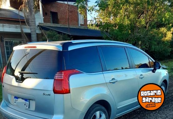 Autos - Peugeot 5008 feline 2017 Nafta 96000Km - En Venta