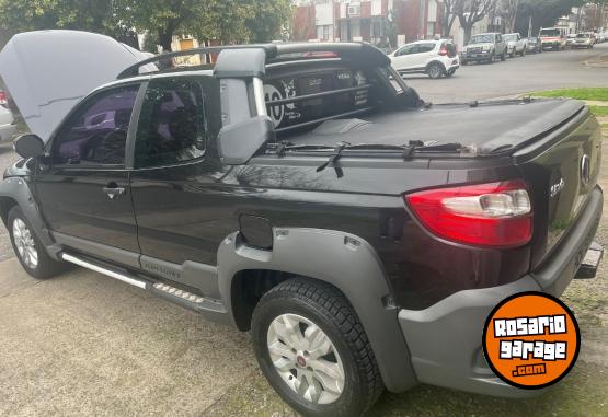 Camionetas - Fiat STRADA ADVENTURE LOCKER 2015 GNC 146000Km - En Venta