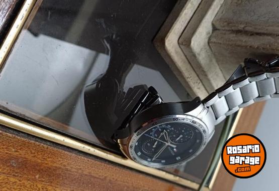 Indumentaria - Reloj tomy LIQUIDO HOY!!! - En Venta
