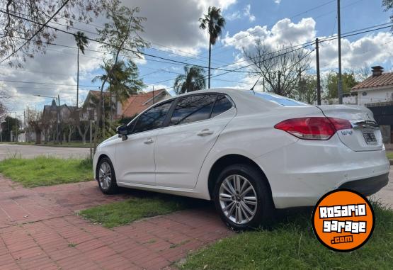 Autos - Citroen C4 Lounge 2015 Nafta 65000Km - En Venta