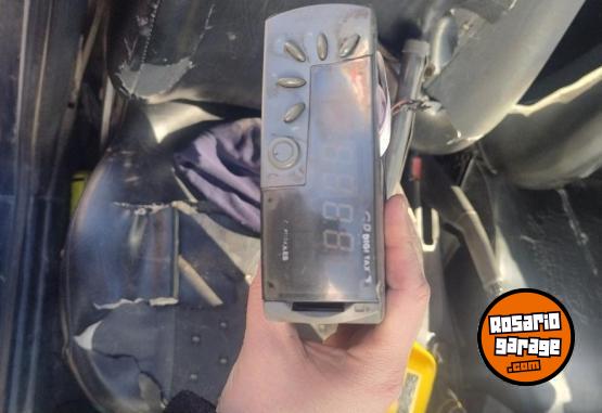 Otros - Vendo reloj taxi y sombrero - En Venta