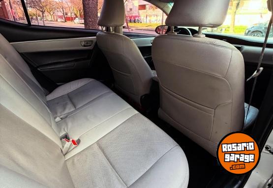 Autos - Toyota Corolla XEI Pack Manual. 2018 Nafta 180000Km - En Venta