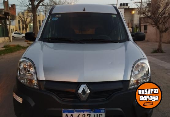 Utilitarios - Renault KANGOO 5 ASIENTOS 2016 GNC 140000Km - En Venta