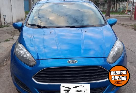 Autos - Ford Fiesta kinetic 2015 Nafta 125000Km - En Venta