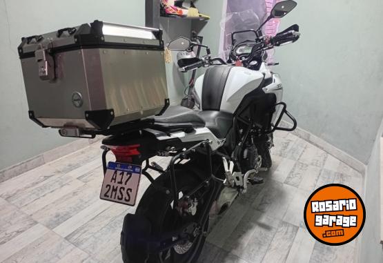Motos - Benelli TRK 502 2022 Nafta 35000Km - En Venta