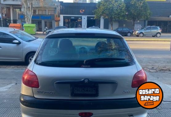 Autos - Peugeot 206 2002 Diesel 180000Km - En Venta