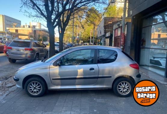 Autos - Peugeot 206 2002 Diesel 180000Km - En Venta