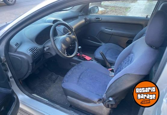Autos - Peugeot 206 2002 Diesel 180000Km - En Venta