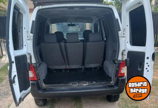 Utilitarios - Citroen Berlingo Business 2022 Nafta 70000Km - En Venta