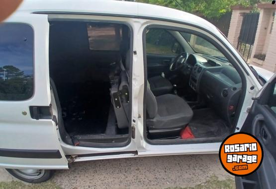 Utilitarios - Citroen Berlingo Business 2022 Nafta 70000Km - En Venta