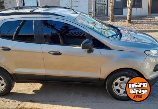 Camionetas - Ford Ecosport kinetic 2013 Nafta 108000Km - En Venta