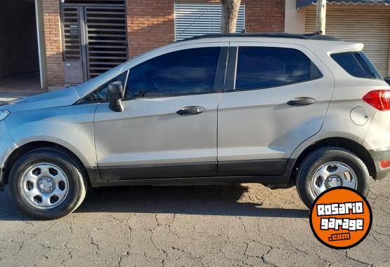 Camionetas - Ford Ecosport kinetic 2013 Nafta 108000Km - En Venta