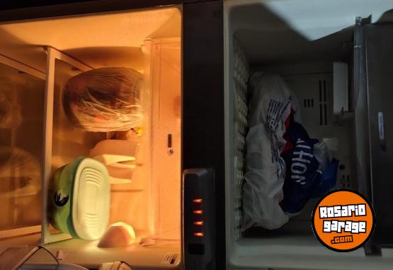 Hogar - Heladera Whirlpool con detalles - En Venta