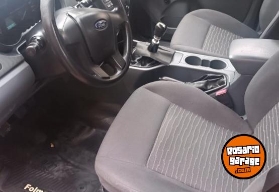 Camionetas - Ford RANGER XL 2.2 2015 Diesel 225000Km - En Venta