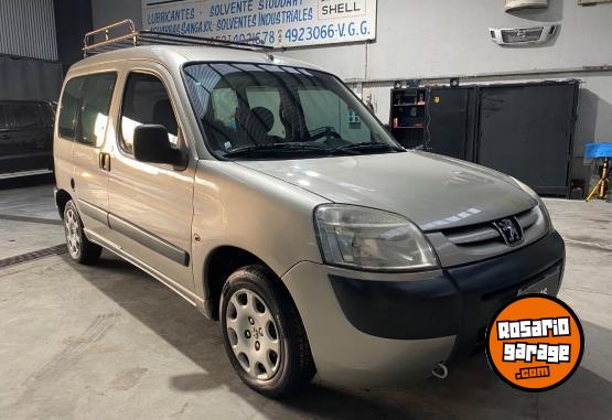Utilitarios - Peugeot Partner Patagonica 1.6 2013 Diesel 186000Km - En Venta