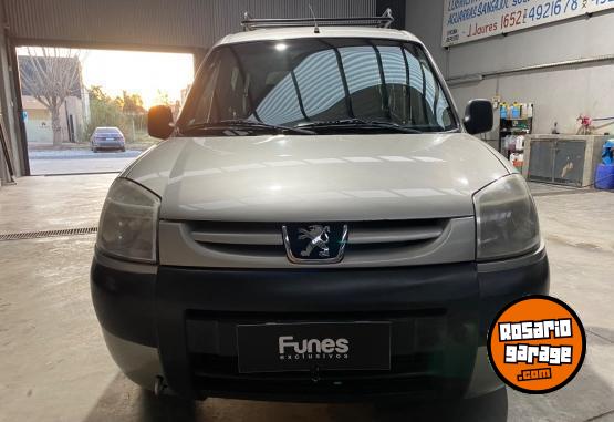Utilitarios - Peugeot Partner Patagonica 1.6 2013 Diesel 186000Km - En Venta