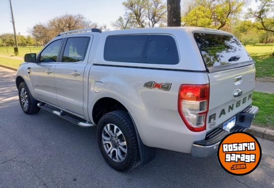 Camionetas - Ford RANGER LIMITED 3.2 AT 2021 Diesel 90000Km - En Venta